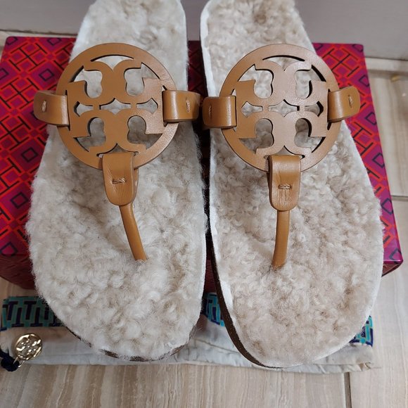 TORY BURCH Brown Miller Cloud Genuine Shearling Thong Sandal - Picture 2 of 7